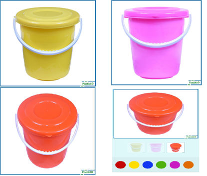 Foto de  Balde 3 ltrs c/tapa IN213P 19 diam,17.5alt cms Plastikito (72)